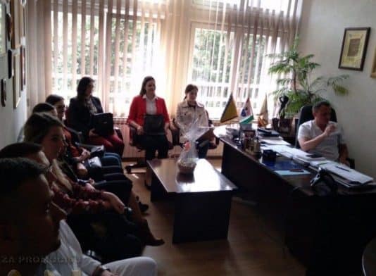 Direktor JU Bolnica Travnik dr. Adnan Šatrović primio nove specijalizante