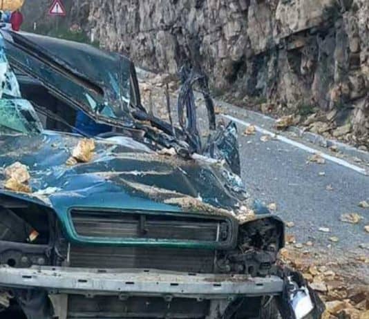 MUP o odronu koji je smrskao automobil: Vozač zadobio teže tjelesne ozljede