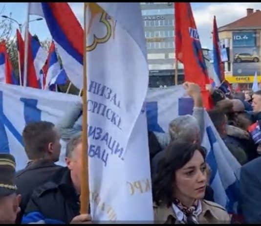 Na skupu u Banjoj Luci se pjevalo: “E moj Schmidte ne kači se s nama, ubit će te lole vrljikama”