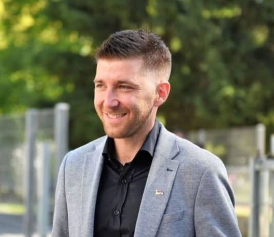 SRAMOTNO: Umjesto čestitke za Uskrs – stigla uvreda od zamjenika gradonačelnika Prijedora