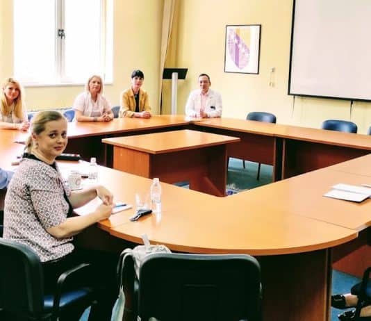 Sastanak predstvanika Udruge/Udruženja dijaliziranih i transplantiranih bolesnika F BiH i predstavnika menadžmenta i liječnika UKC Tuzla