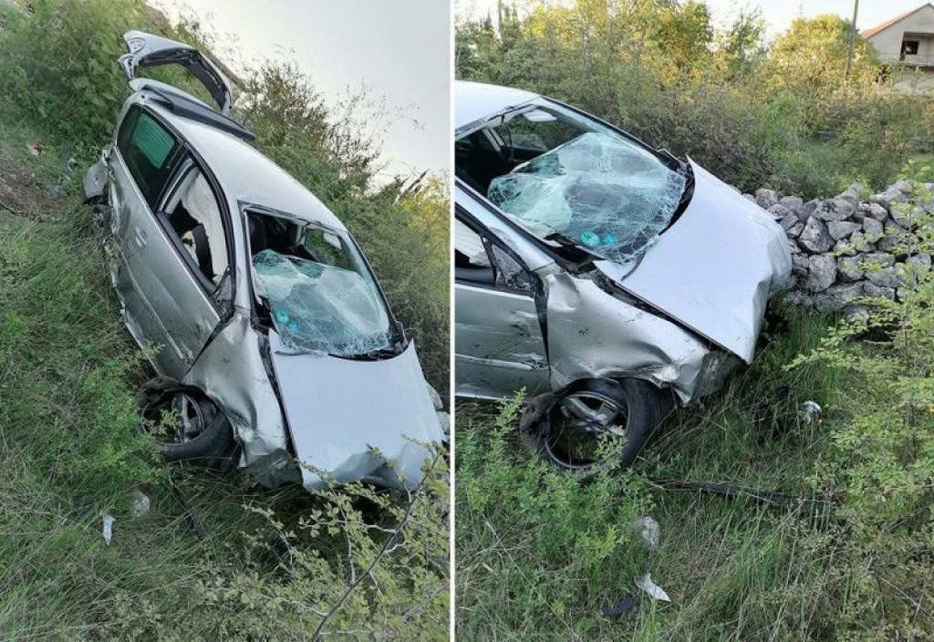 Teška prometna kod Čitluka, očevici kažu da su sve tri ozlijeđene osobe ispale iz vozila