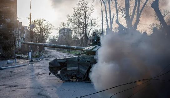 Žestoki napad Rusa na stambene zgrade u Odesi. Ukrajinci tvrde da je među petero ubijenih i beba stara tri mjeseca: ‘Ništa im nije sveto’