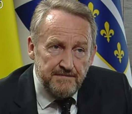 BAKIR IZETBEGOVIĆ: “Ne daj Bože da je Ukrajina šaptom pala, već bismo gledali majice na stadionu s velikim slovom z, napadali bi suverenitet BiH”