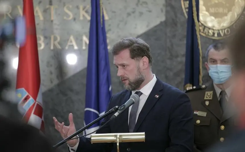 Banožić odgovorio Milanoviću: Predsjedniče, bavite se državničkim poslovima, a ne miješajte se u rad onih koji trebaju raditi neovisno