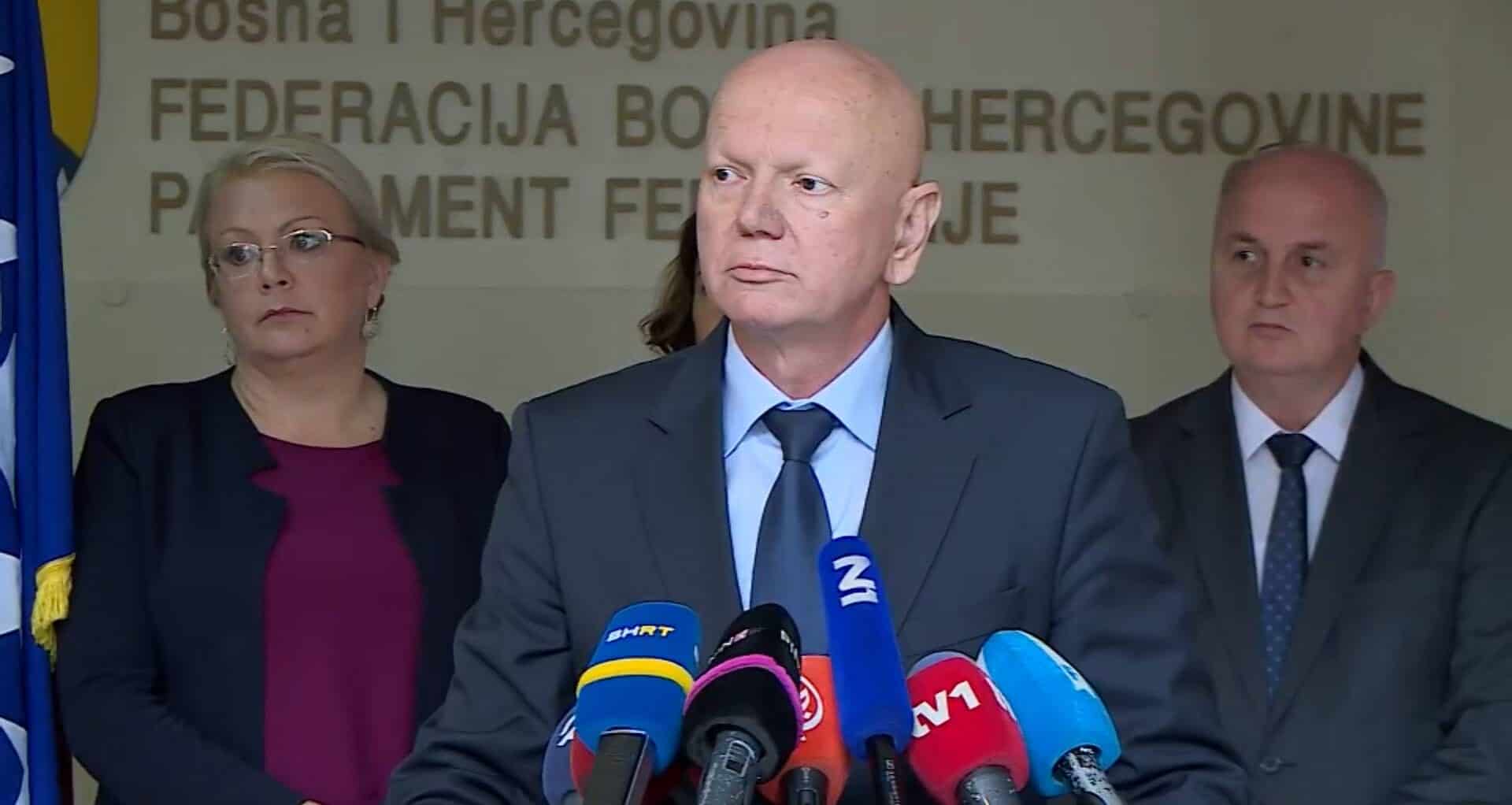 Bošković: Snage koje su se urotile protiv nas su ogromne, velike i jake. Mi na njih moramo odgovoriti slogom i zajedničkim nastupom