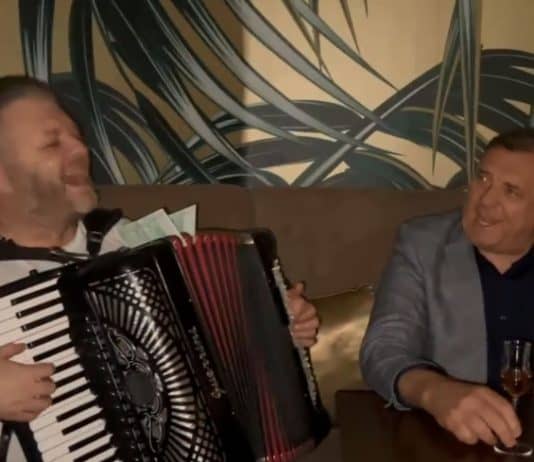 Dodik pred izbore obećava po 100 KM, a korisnije sniženje PDV-a i akciza SNSD ostavlja po strani