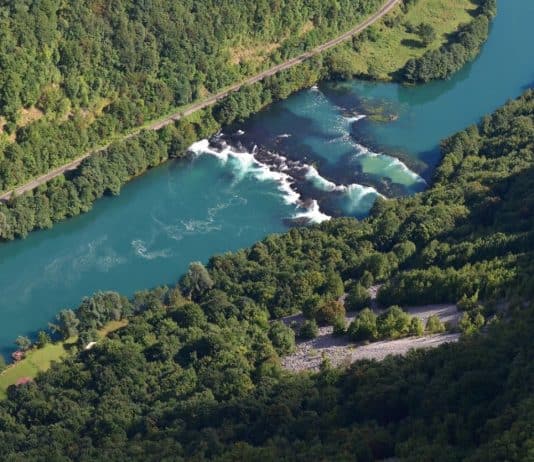 Iz rijeke izvučeno tijelo muške osobe, evo šta kažu iz policije