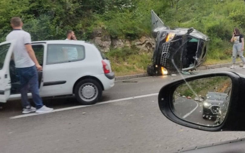 Jutros prometna nesreća na relaciji Mostar- Široki Brijeg, ozlijeđena je jedna osoba