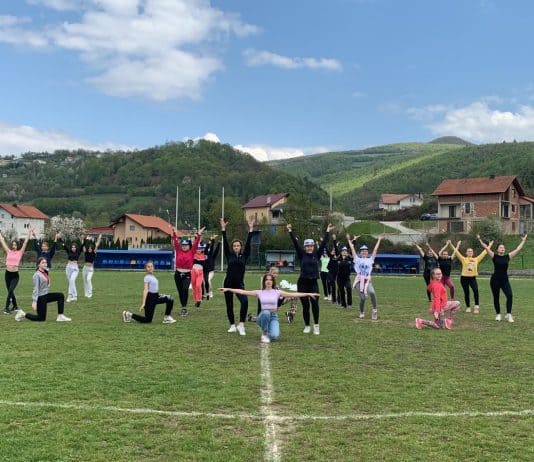 Novotravničke mažoretkinje & PS “MAYA” Travnik – Vitez prave spektakl na Piroti!