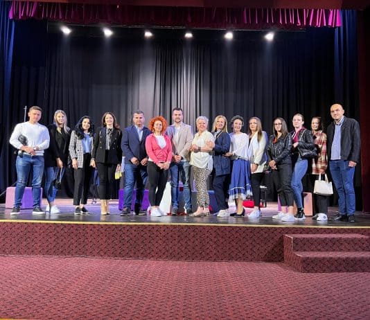 Predstava “Ženski snovi” oduševila u Novom Travniku