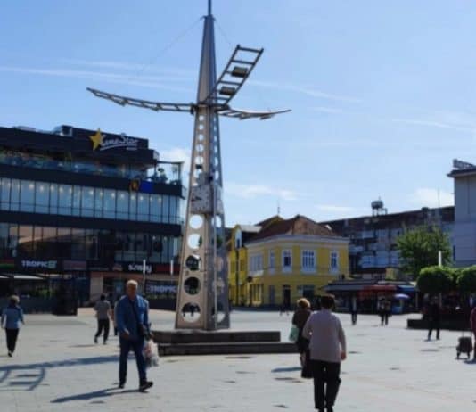 Prijedor: Propala proslava rođendana Orbana i Mitrovića na Dan bijelih traka