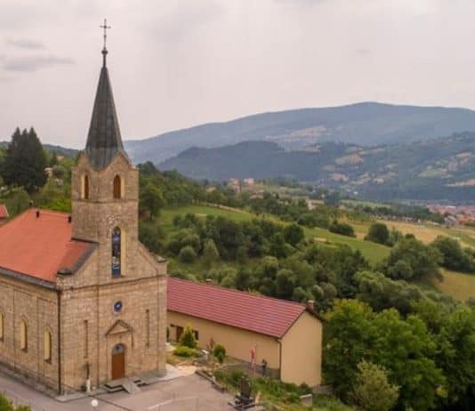 REPORTAŽA: Tamo gdje se ljudi vraćaju, gdje Boga mole i crkvu vole