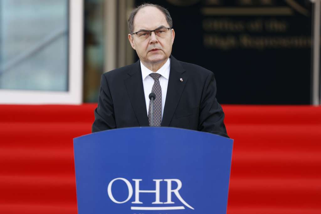 Schmidt se čudom čudi: “Ne mogu shvatiti da je nakon 14 godina razgovora o izborima bilo nemoguće doći do rješenja”