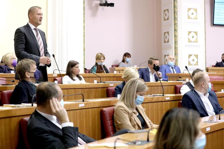 U Hrvatskoj i danas zanimljivo: Oporba nastavlja derati po vladajućima, evo što su im poručili iz sabornice