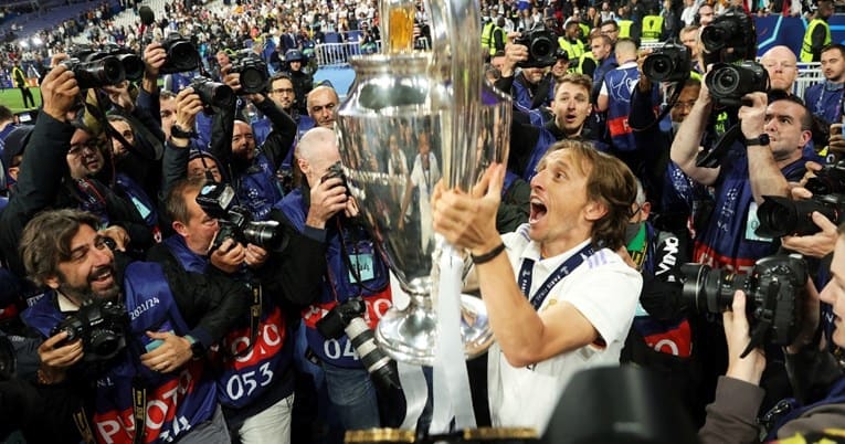 U noći velikog slavlja, odluka je pala: Nakon osvajanja Lige prvaka, Luka Modrić produžio ugovor s Realom