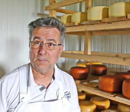 VIDEO: U Kupreškoj mljekari mogu napraviti i sir sa Nutelom