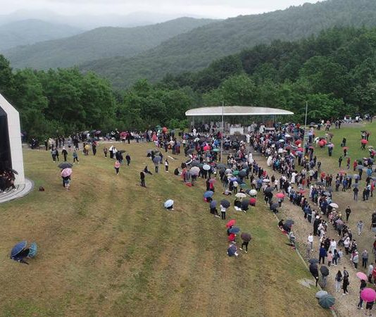 Veliki broj mladih zajedno s Marijom pohitao u kondžilsko gorje