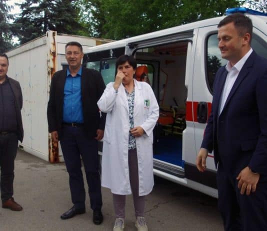 Viteški Dom zdravlja bogatiji za novo sanitetsko vozilo