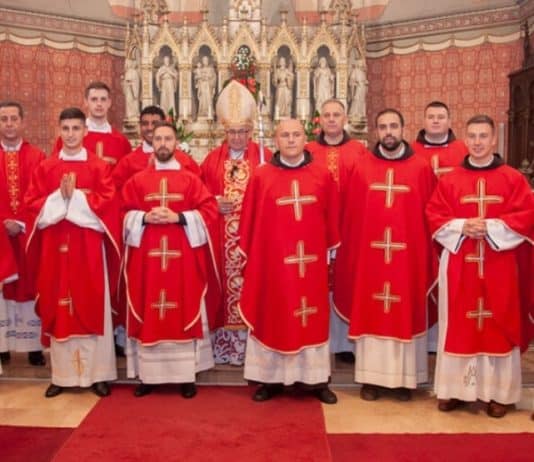 Busovljaci fra Mijo Ljubos i fra Zvonimir Batista zaređeni za Franjevačku provinciju Bosnu Srebrenu