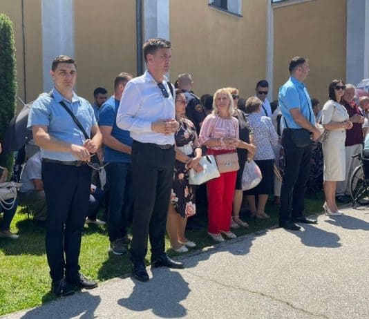 CVITANOVIĆ U BUSOVAČI: Sv. Ante u našem, hrvatskom narodu ima posebno mjesto štovanja, pokazuje da su Hrvati – katolici “kamen zaglavni” u BiH