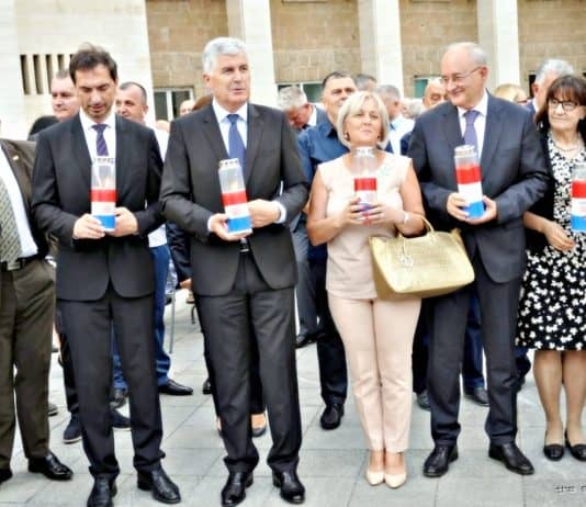 Gjenero: Čavaru samljeli demokratski mlinovi, Čović na izlaznim vratima političkog života