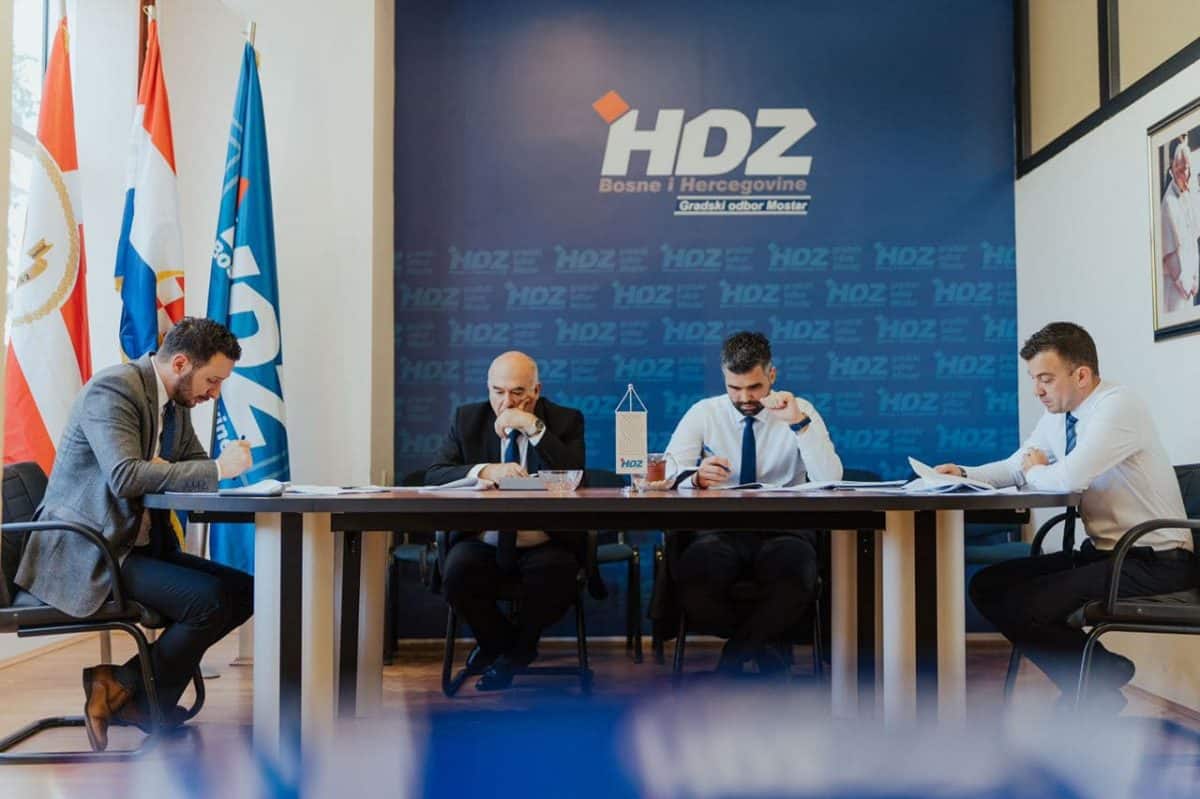 HDZ BiH: Kao što je Izetbegović obmanjivao javnost o reviziji presude protiv Srbije, isto pokušava i u slučaju Rezolucije EPP-a