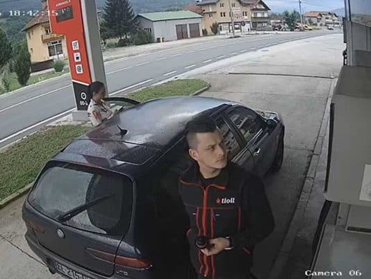 I index.hr piše kako u Kiseljaku traže curu koja je natočila gorivo i pobjegla (VIDEO)
