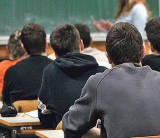 U BiH škole opremljene, đaka nedostaje