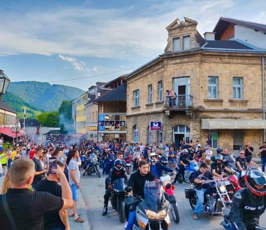 Obustava saobraćaja u centru grada zbog defilea motorista