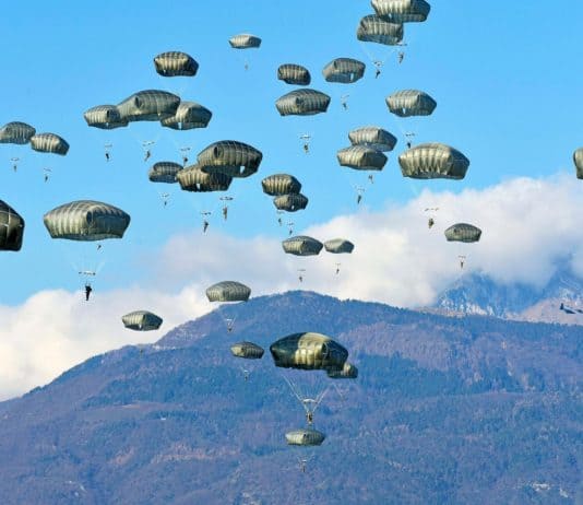 Otkazan odlazak postrojbe od 300 britanskih padobranaca u BiH i na Kosovo: ‘Pojavila se snimka divljeg seksa iz vojarne‘