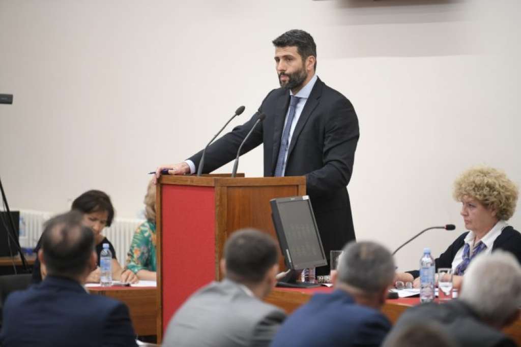 Ovo je novi gradonačelnik srpske prijestolnice: Posao koji je ranije radio je, blago rečeno, zanimljiv