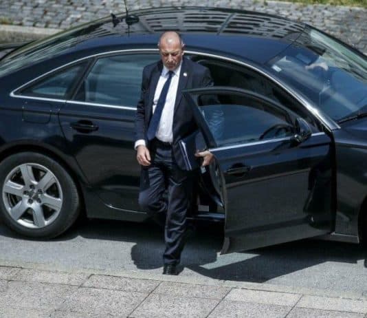 Propust na granici BiH i Hrvatske: Ministar čekao kontrolu kao i svi ostali građani