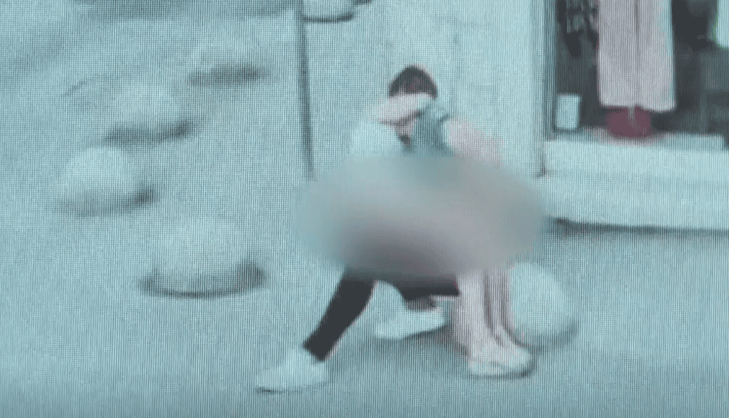 Seks na javnom mjestu u Splitu, zgroženi i turisti i domaći: “Proša san cili svit, nisan vidija da to rade…”