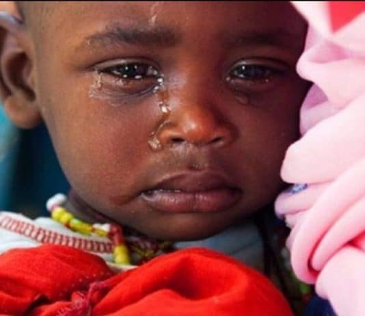 Strahuje se da su desetine vjernika ubijene u napadu na crkvu u Nigeriji, među njima i veliki broj djece