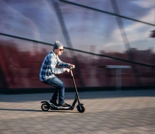 Sve je viša nesreća u kojima učestvuju električni romobili: Treba ih regulisati, ali kako?