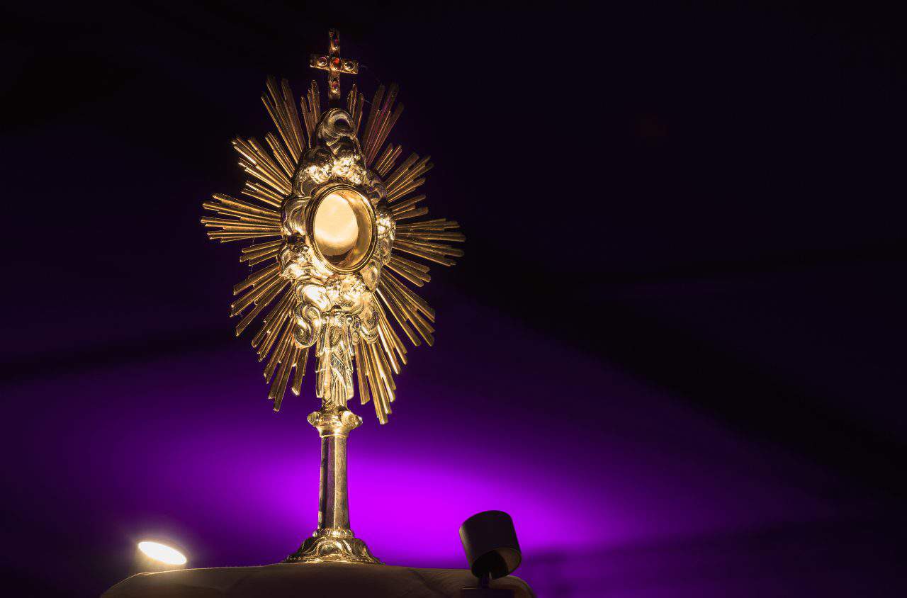 Danas je katolički blagdan Tijelovo. Što se slavi na taj dan?