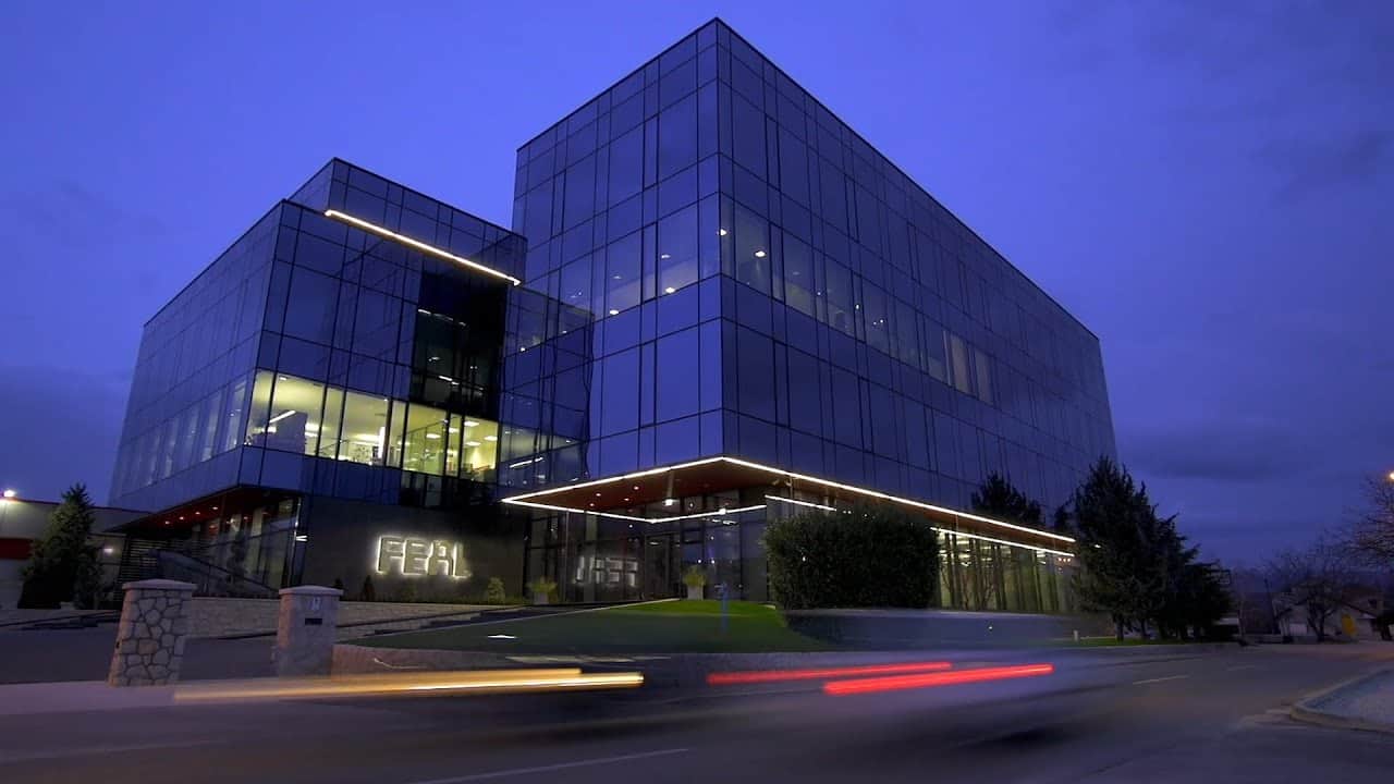 U Fealu jutros izbio požar, iz firme se oglasili i objasnili što se dogodilo