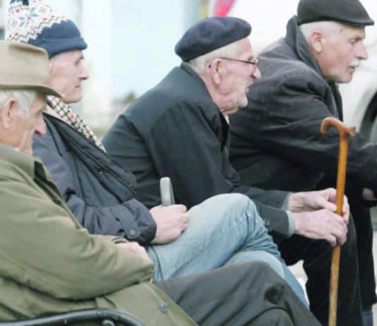 U Federaciji možete i sami sebi uplatiti staž: Potrebno 46.787,40 maraka za najnižu penziju