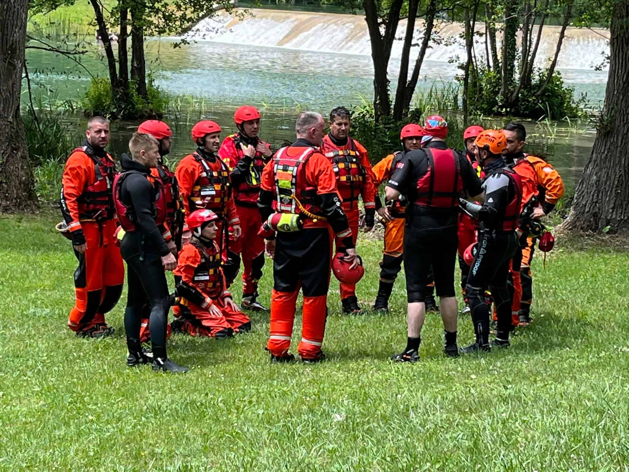 U Jajcu edukacija službi spašavanja BiH