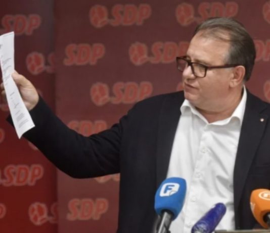 Nikšić tvrdi da je pritisak bošnjačkih stranaka urodio plodom: Schmidt najavio odustajanje