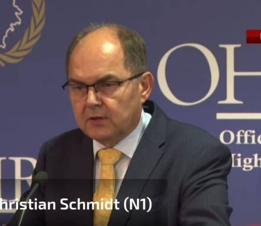 Schmidt nametnuo izmjene Izbornog zakona; U BiH žive tri konstitutivna naroda