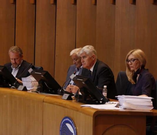 U Domu naroda se odbili izjasniti o smanjenju svojih plaća