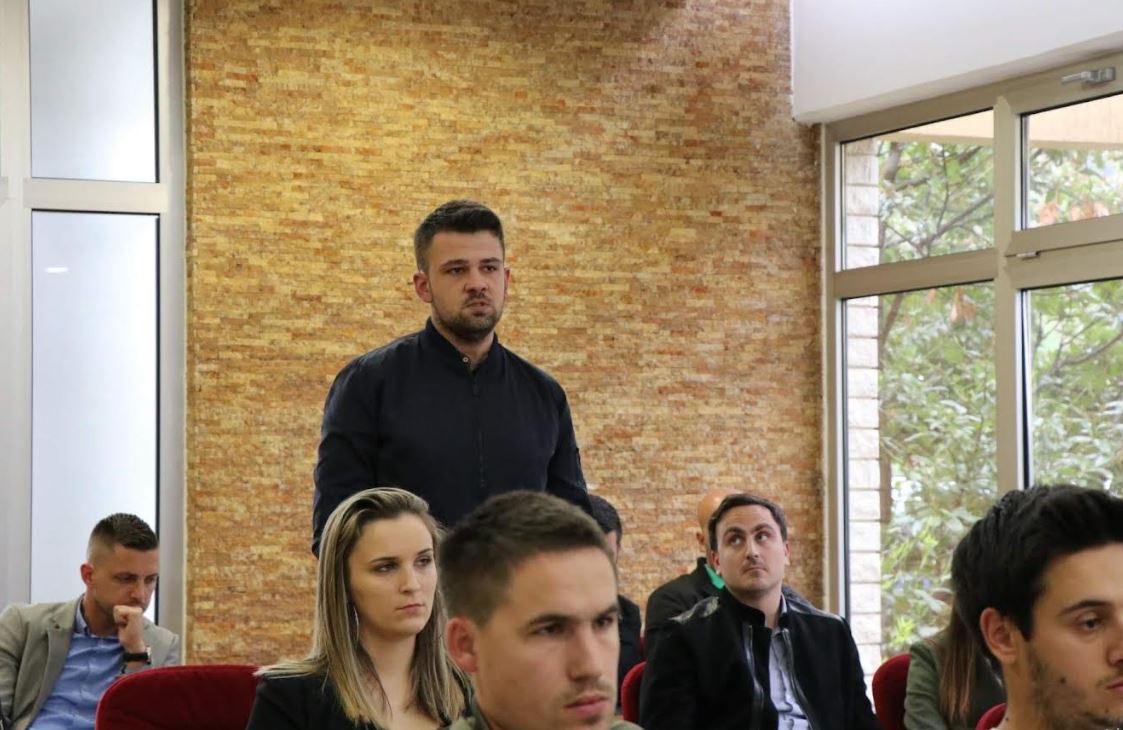 Dužnosnik HDZ-a: Neka Schmidt nametne izborni ili neka ide, to nije stvar volje i želje, mora to uraditi