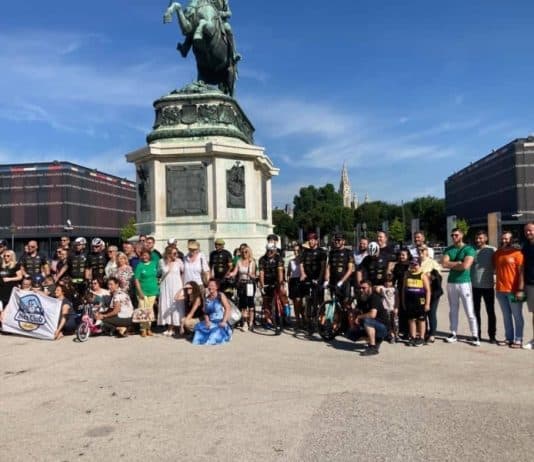 Dvadeset biciklista iz Beča krenuli za Srebrenicu