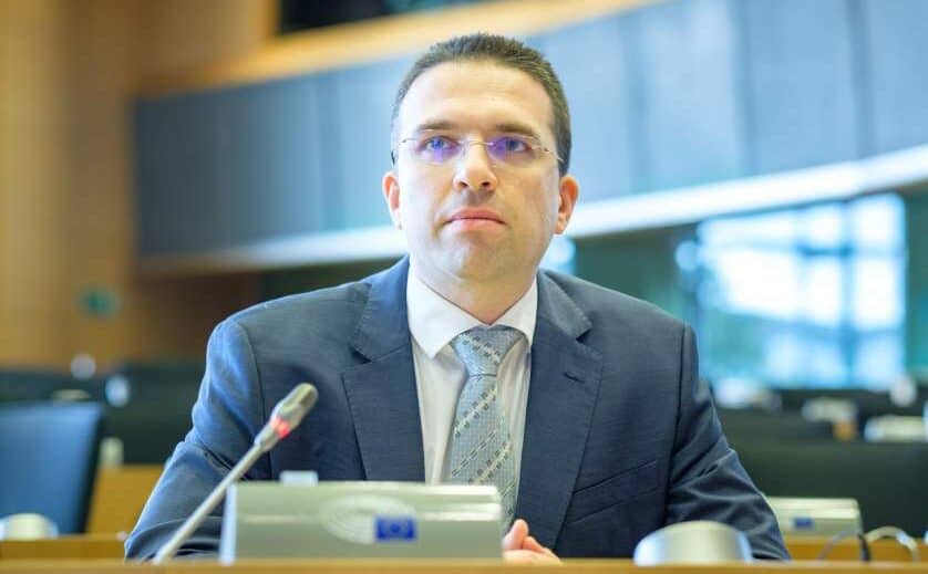 Hrvatski eurozastupnik Sokol oštro komentirao sramnu rezoluciju Bundestaga: Paravan za bošnjačku hegemoniju