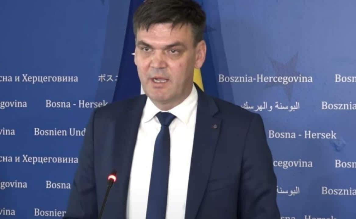 Ilija Cvitanović brutalno opleo po Večernjaku: “U predizborno vrijeme uništavaju HNS BiH”