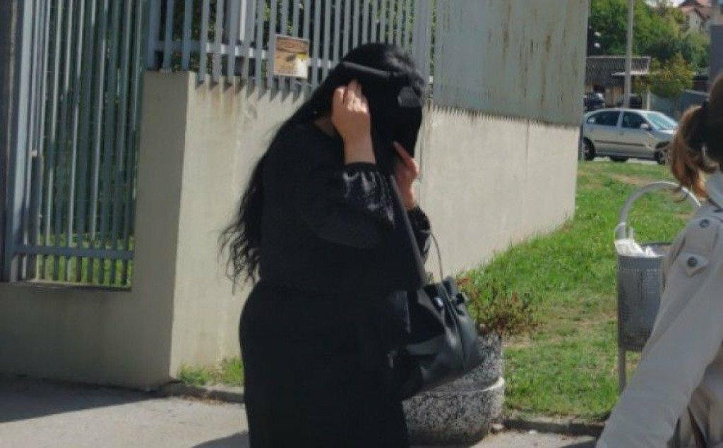 Mađarska nam je izručila Ukrajinku koja je prodavala usluge “zdravstvene masaže”, njenoj partnerici se već neko vrijeme sudi…