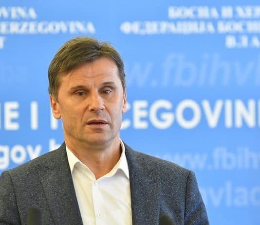 Novalić: Penzioneri ostaju u samom vrhu prioriteta i penzije će i dalje rasti