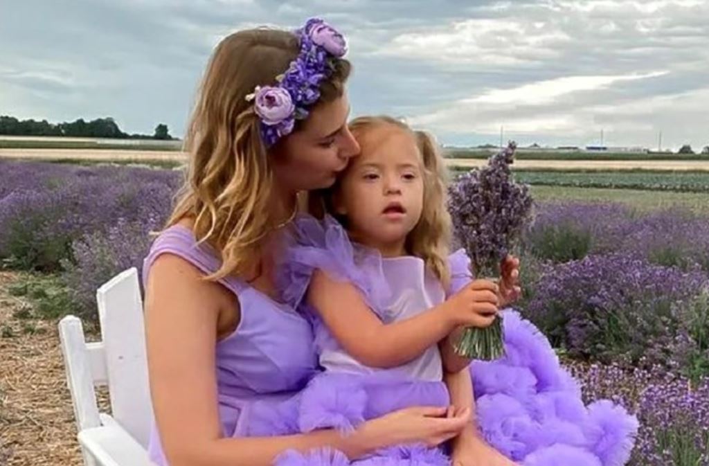 Ovaj mali slatki anđeo se zvao Liza, bile su joj samo 4 godine, šetala je s majkom i ubila ju je ruska raketa